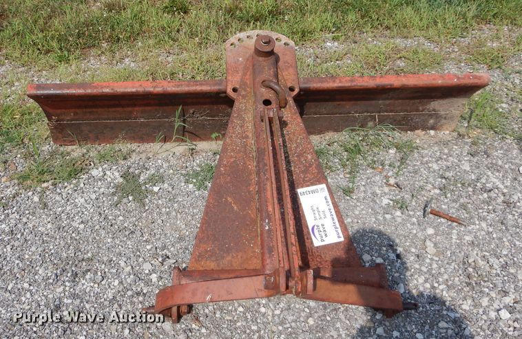 image for item DM4349 Massey Ferguson  6'W blade