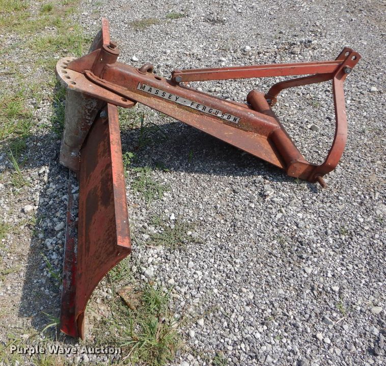 image for item DM4349 Massey Ferguson  6'W blade