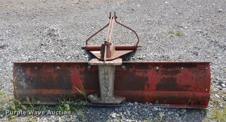 image for item DM4349 Massey Ferguson  6'W blade