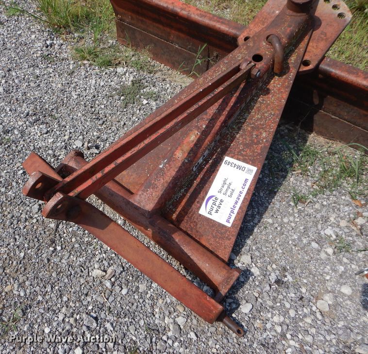 image for item DM4349 Massey Ferguson  6'W blade