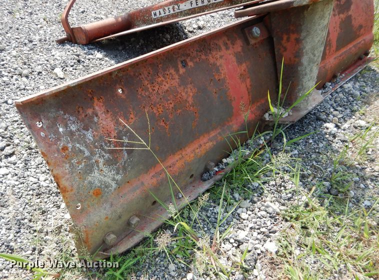 image for item DM4349 Massey Ferguson  6'W blade
