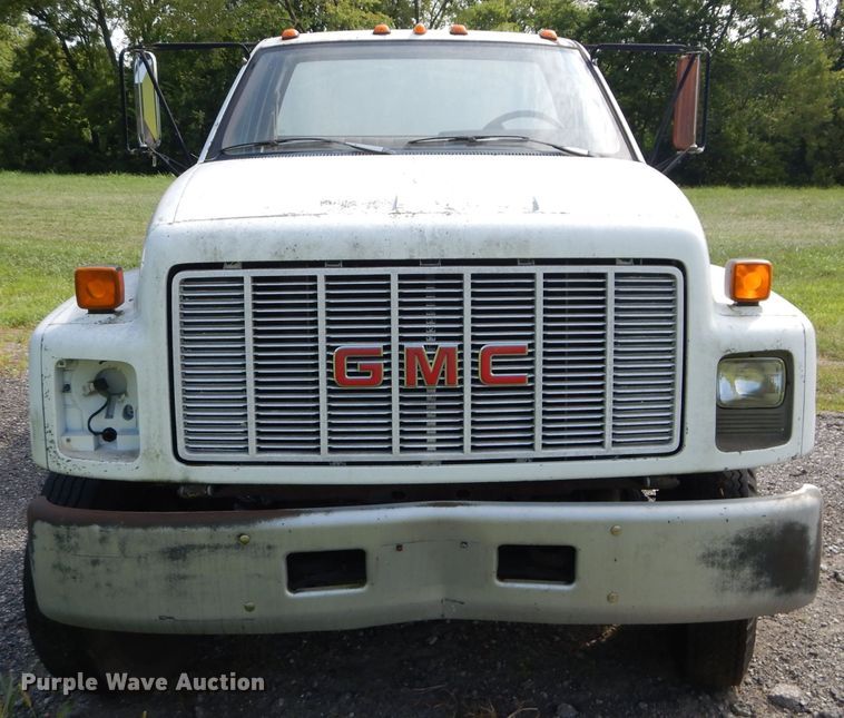 image for item DM4352 1992 GMC C7500  tank truck