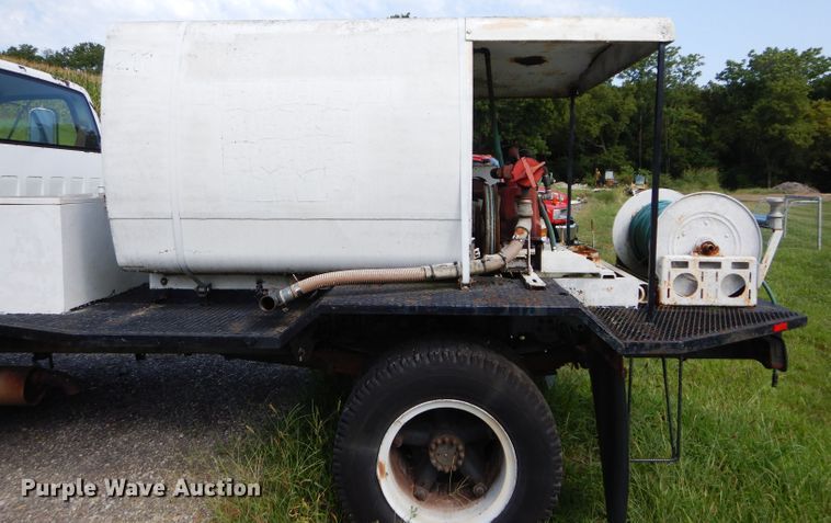 image for item DM4352 1992 GMC C7500  tank truck