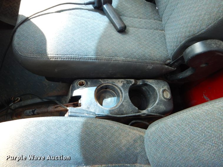 image for item DM4353 2003 Chevrolet C4500  dump flatbed truck