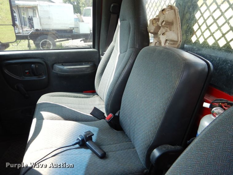 image for item DM4353 2003 Chevrolet C4500  dump flatbed truck