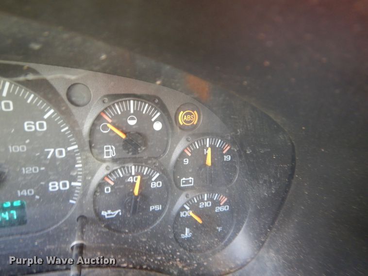 image for item DM4353 2003 Chevrolet C4500  dump flatbed truck