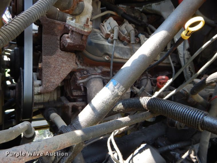 image for item DM4353 2003 Chevrolet C4500  dump flatbed truck