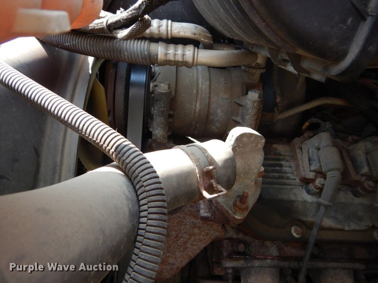 image for item DM4353 2003 Chevrolet C4500  dump flatbed truck