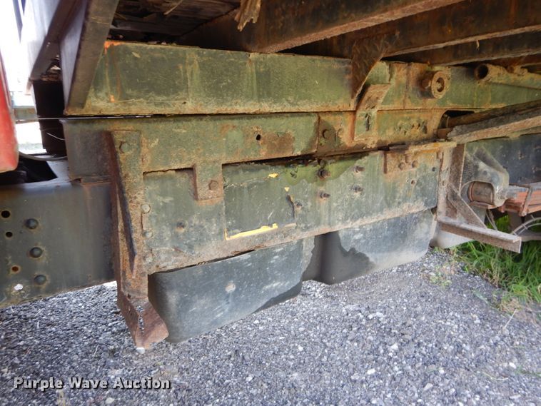 image for item DM4353 2003 Chevrolet C4500  dump flatbed truck