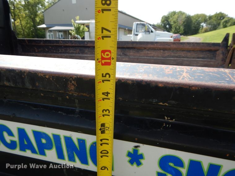 image for item DM4353 2003 Chevrolet C4500  dump flatbed truck