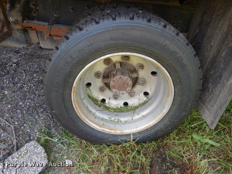 image for item DM4353 2003 Chevrolet C4500  dump flatbed truck