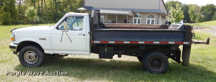 image for item DM4354 1997 Ford F450 Super Duty  dump truck