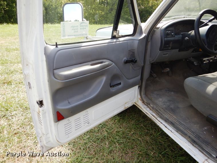 image for item DM4354 1997 Ford F450 Super Duty  dump truck