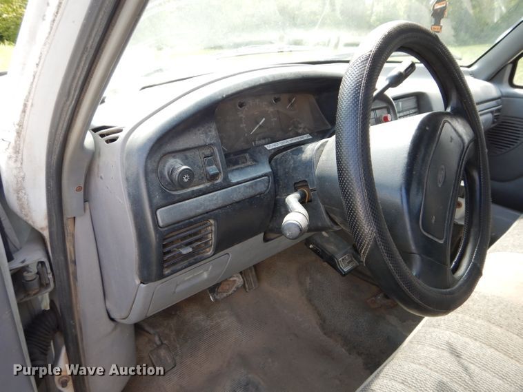 image for item DM4354 1997 Ford F450 Super Duty  dump truck