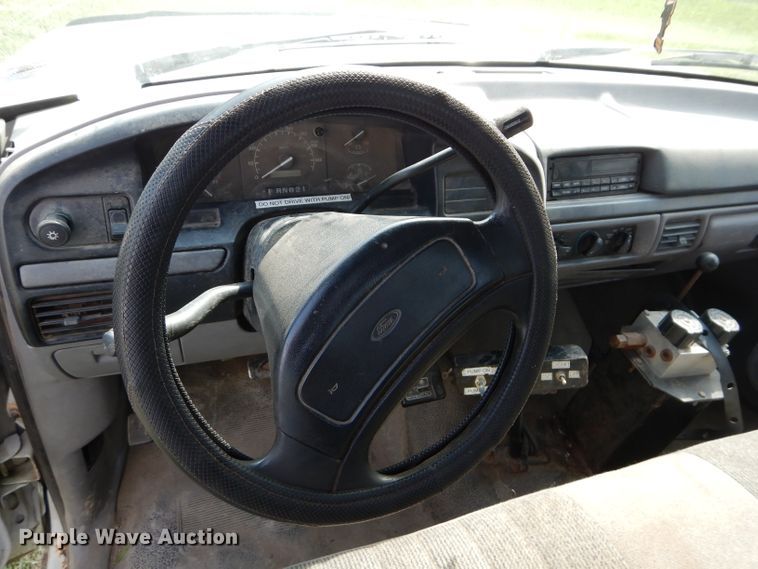 image for item DM4354 1997 Ford F450 Super Duty  dump truck