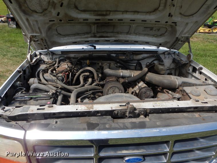 image for item DM4354 1997 Ford F450 Super Duty  dump truck