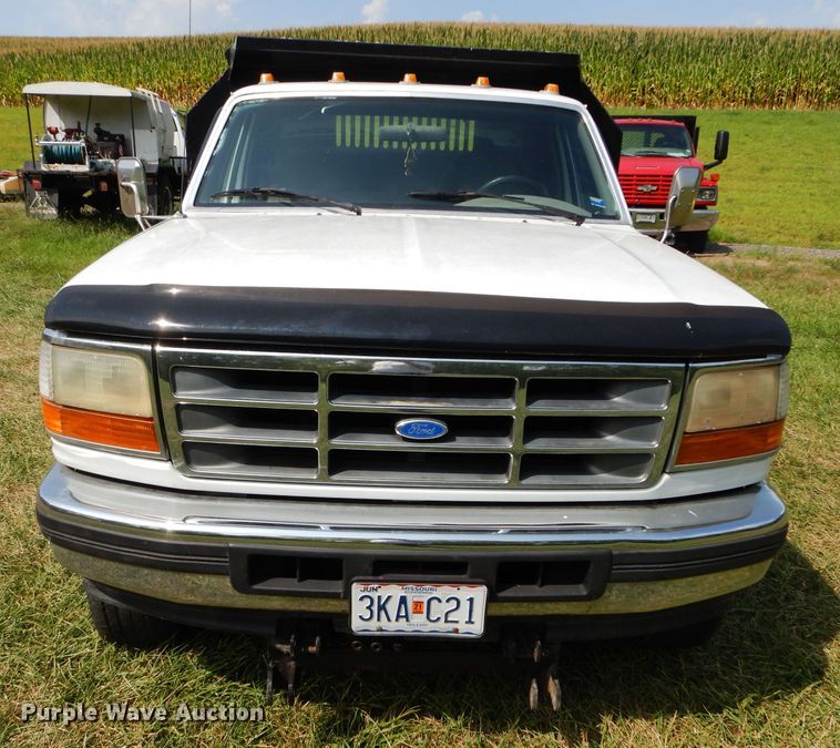 image for item DM4354 1997 Ford F450 Super Duty  dump truck