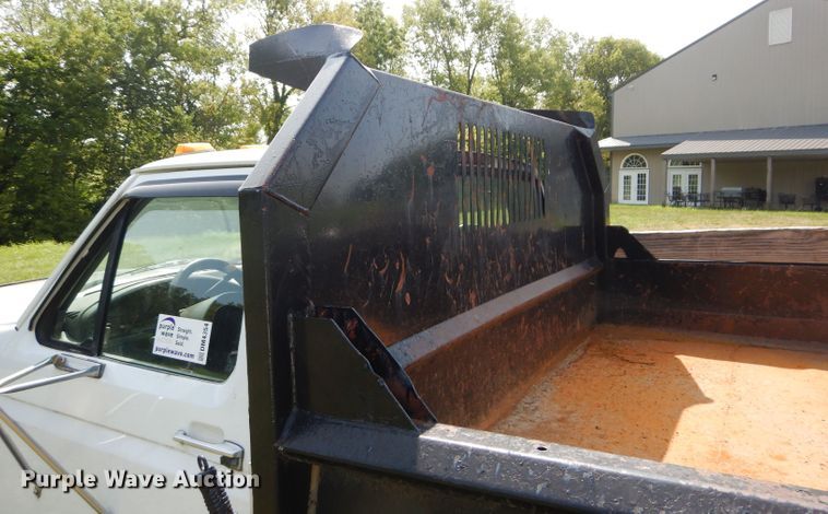 image for item DM4354 1997 Ford F450 Super Duty  dump truck