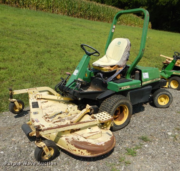 image for item DM4355 John Deere F935  lawn mower