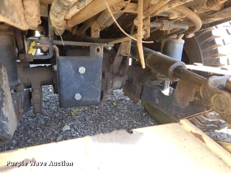 image for item DM4355 John Deere F935  lawn mower