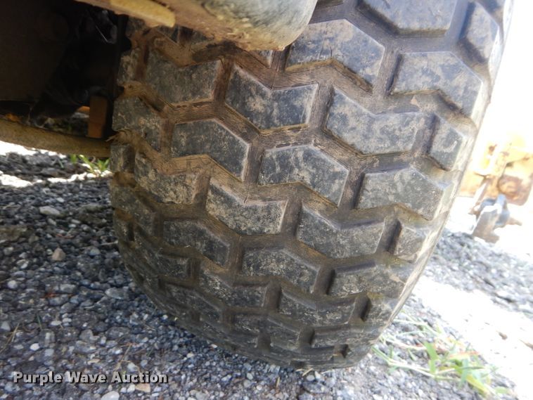 image for item DM4355 John Deere F935  lawn mower