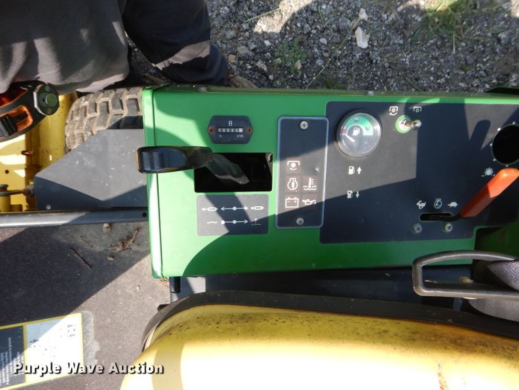 image for item DM4356 John Deere F925  lawn mower