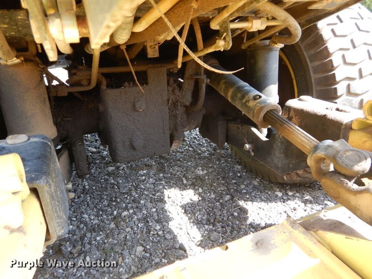 image for item DM4356 John Deere F925  lawn mower