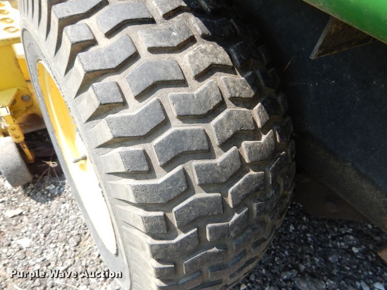 image for item DM4356 John Deere F925  lawn mower