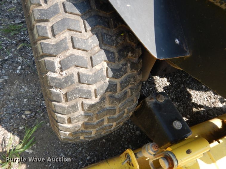 image for item DM4356 John Deere F925  lawn mower