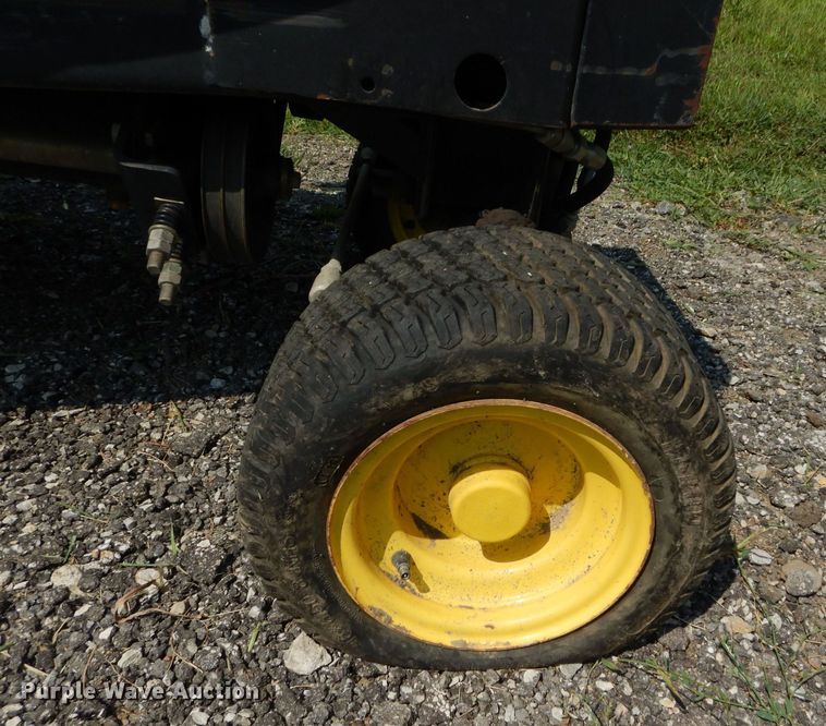 image for item DM4356 John Deere F925  lawn mower