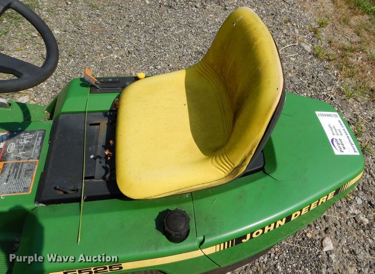 image for item DM4357 John Deere F525  lawn mower