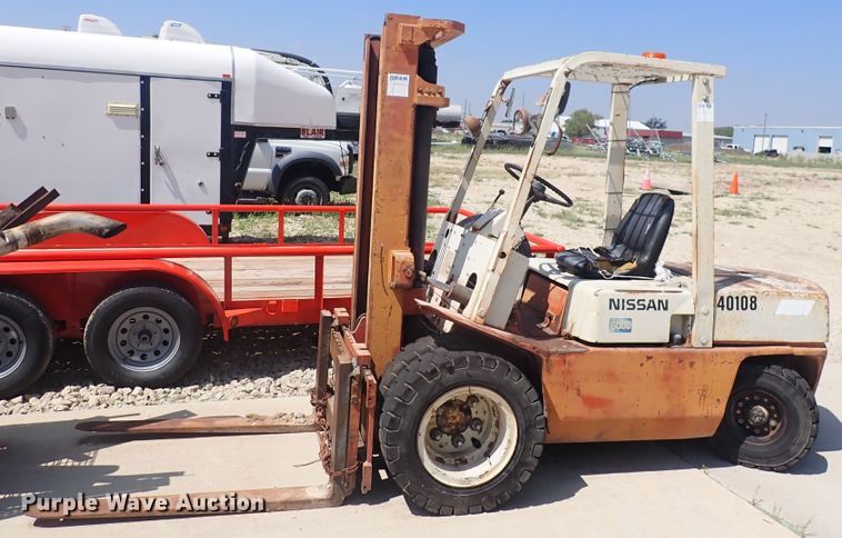 image for item DM5003 Nissan 6000  forklift