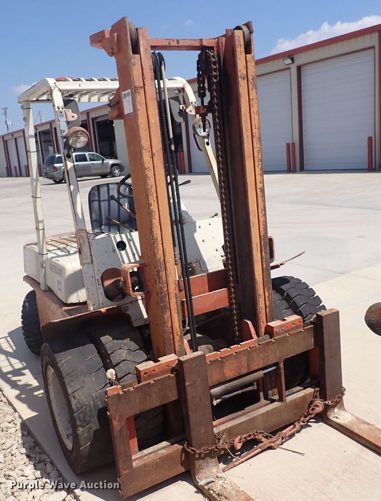 image for item DM5003 Nissan 6000  forklift
