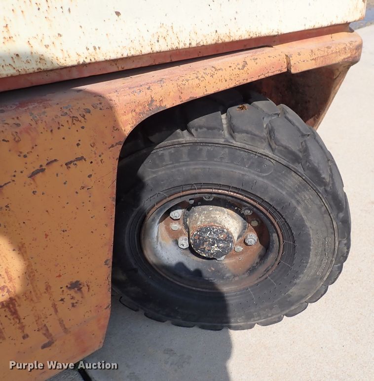 image for item DM5003 Nissan 6000  forklift