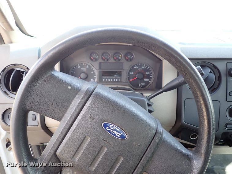 image for item DM5005 2008 Ford F550  flatbed truck