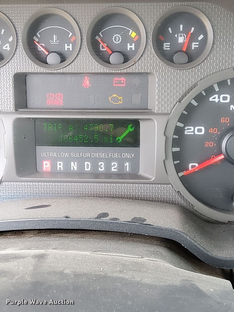 image for item DM5005 2008 Ford F550  flatbed truck