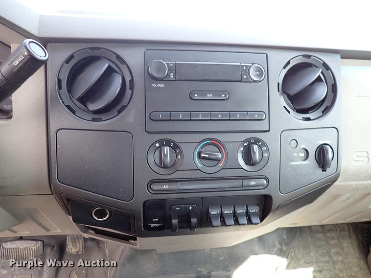 image for item DM5005 2008 Ford F550  flatbed truck