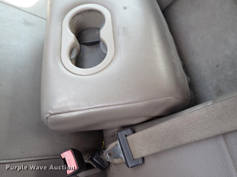 image for item DM5005 2008 Ford F550  flatbed truck