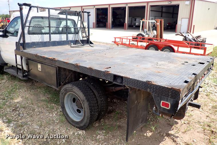 image for item DM5005 2008 Ford F550  flatbed truck