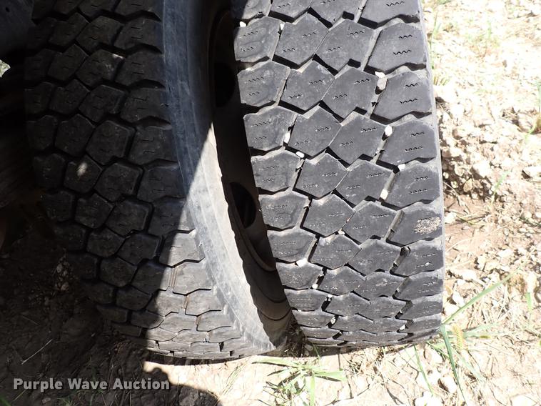 image for item DM5005 2008 Ford F550  flatbed truck