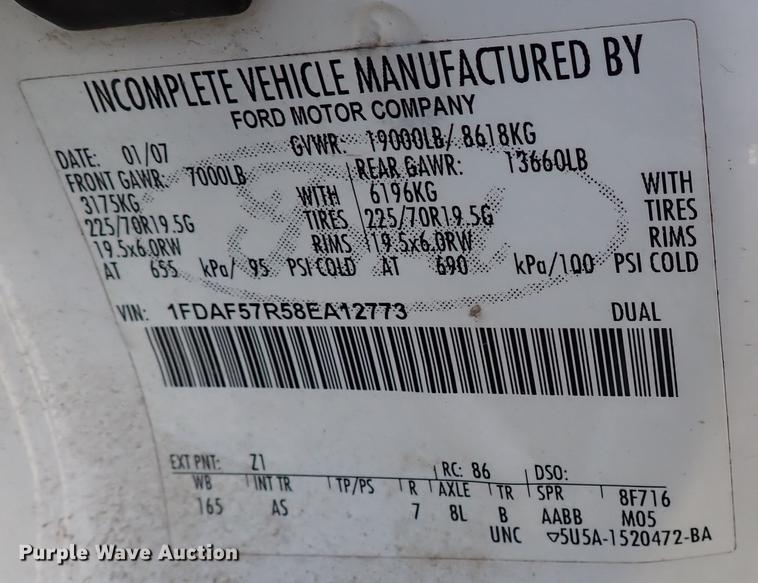 image for item DM5005 2008 Ford F550  flatbed truck