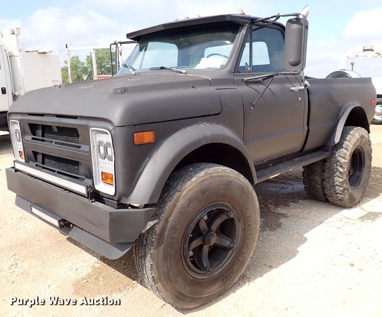 image for item DM5006 1972 Chevrolet C50  truck