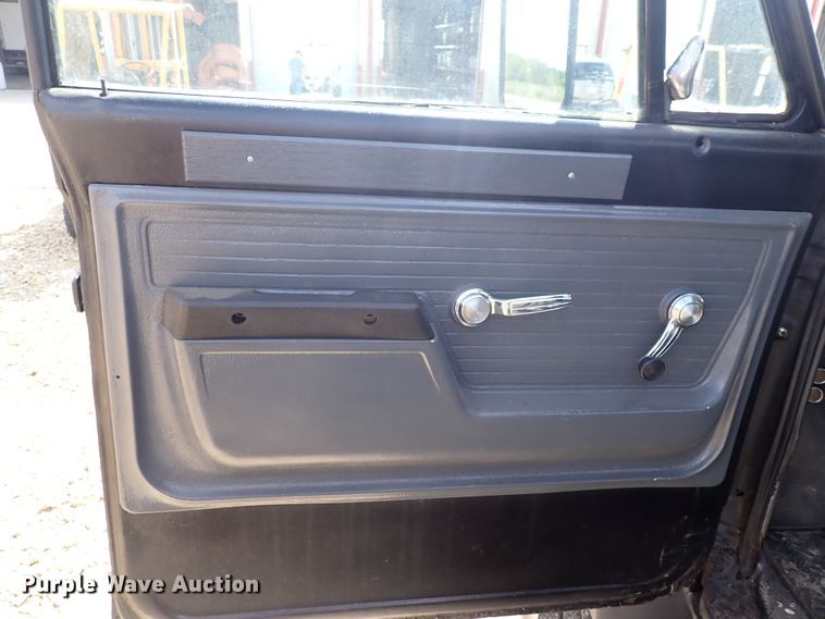 image for item DM5006 1972 Chevrolet C50  truck