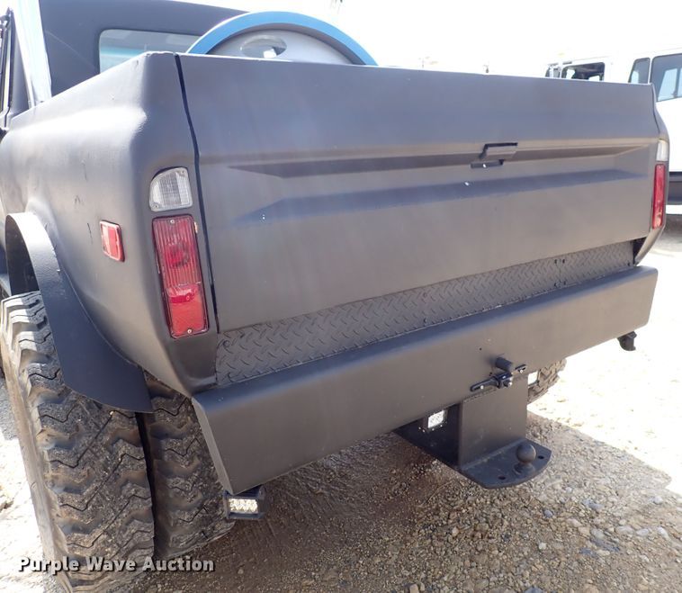 image for item DM5006 1972 Chevrolet C50  truck