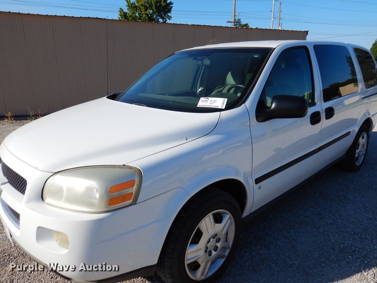 image for item DM5034 2008 Chevrolet Uplander LS  van