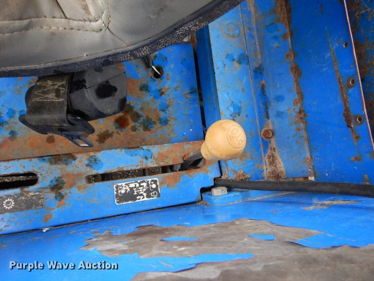 image for item DM6421 2009 New Holland Boomer 4055  MFWD tractor