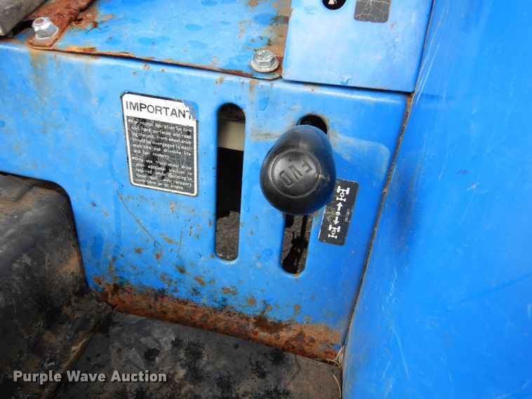 image for item DM6421 2009 New Holland Boomer 4055  MFWD tractor