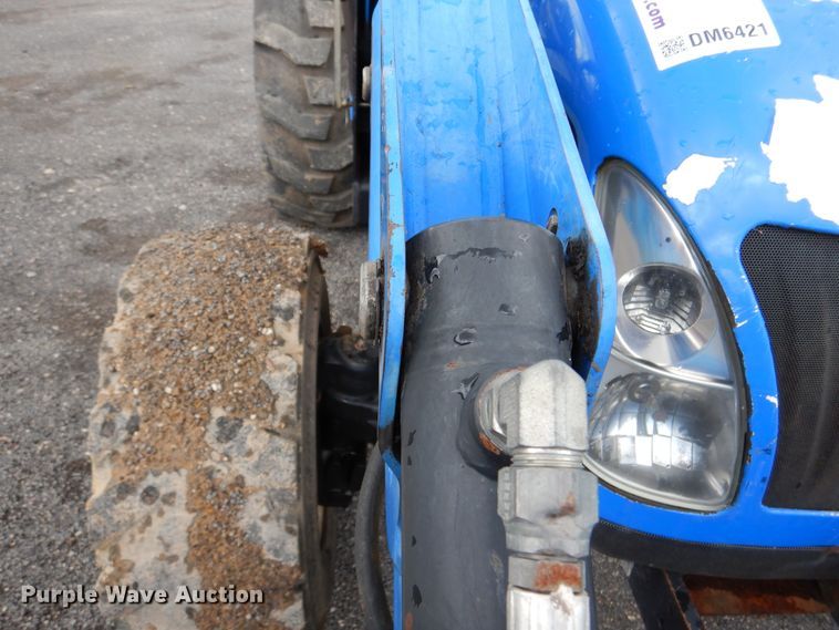 image for item DM6421 2009 New Holland Boomer 4055  MFWD tractor