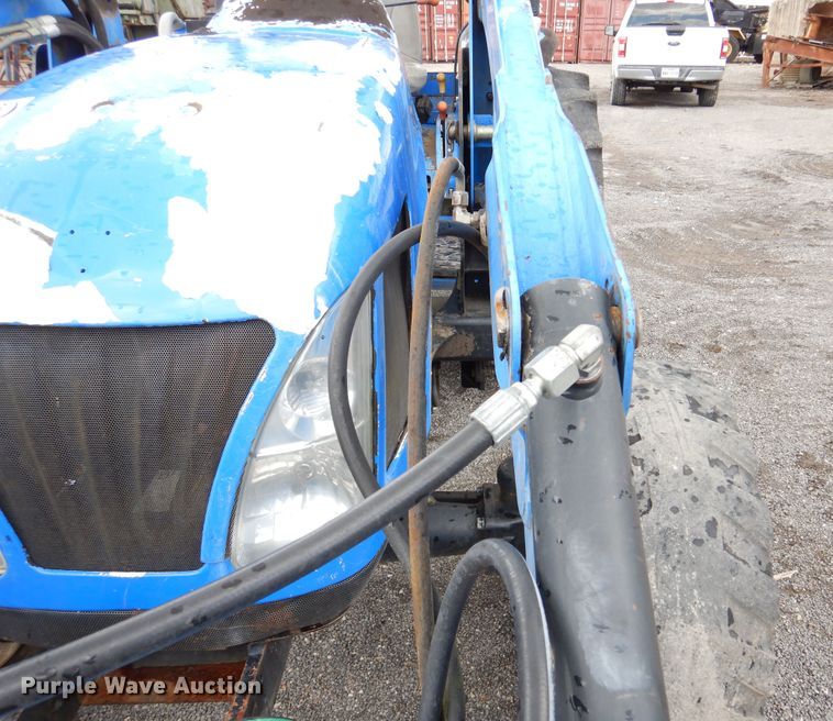 image for item DM6421 2009 New Holland Boomer 4055  MFWD tractor