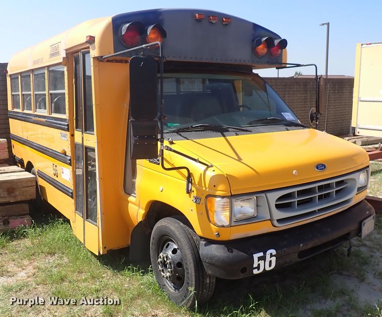 image for item DN1941 2002 Ford Econoline E350 Super Duty  school bus
